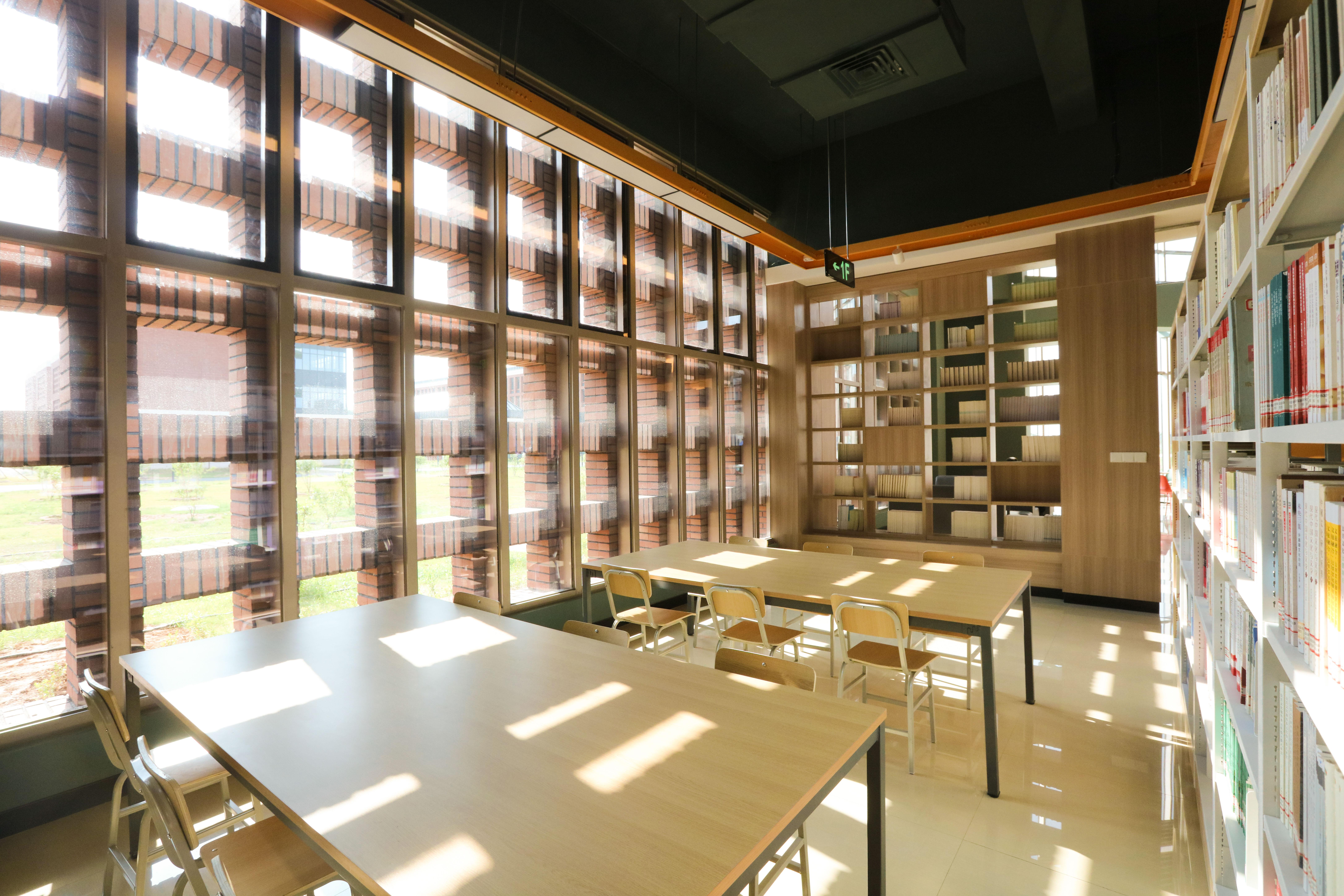 中原科技学院图书馆